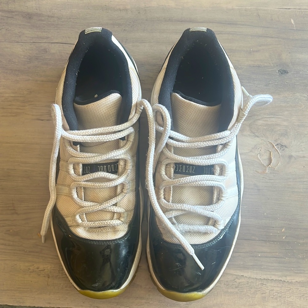 10.5 Air Jordan Retro Low Concord - Picture 2 of 5